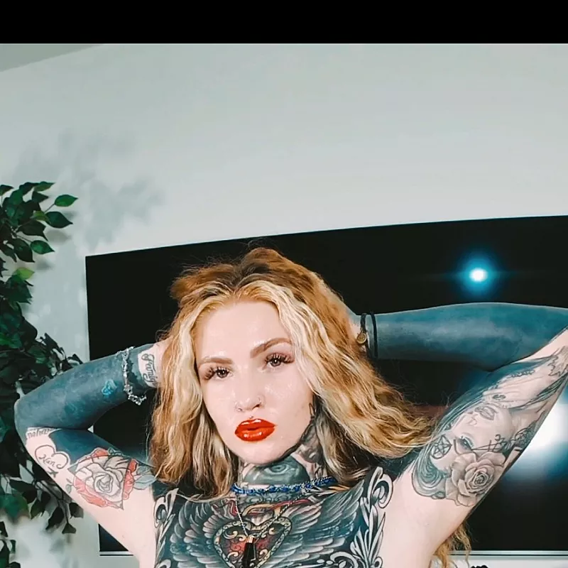 Juicy Big FFF Tits🍒