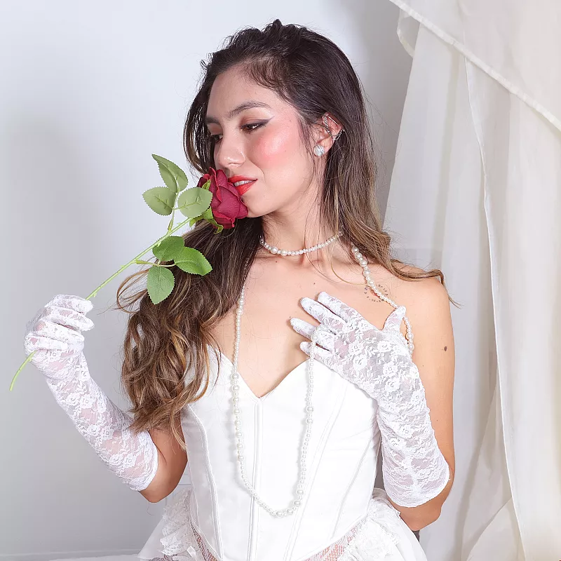 The Lady in White