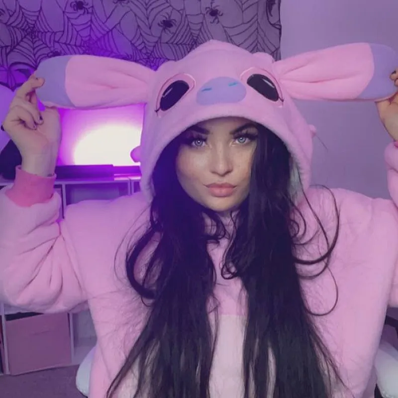 PUSSY PICS, FINGERING & DILDO INSERTION😍🐱💦