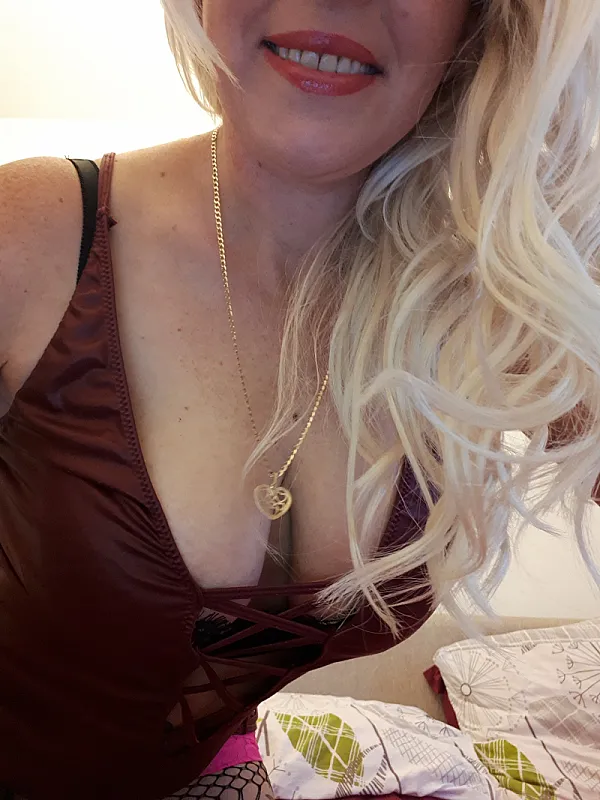 Want me to give it all to you ?(strap on)