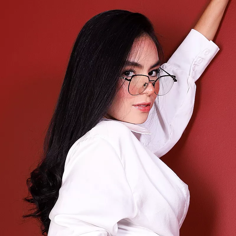 Your sexy secretary 🔥